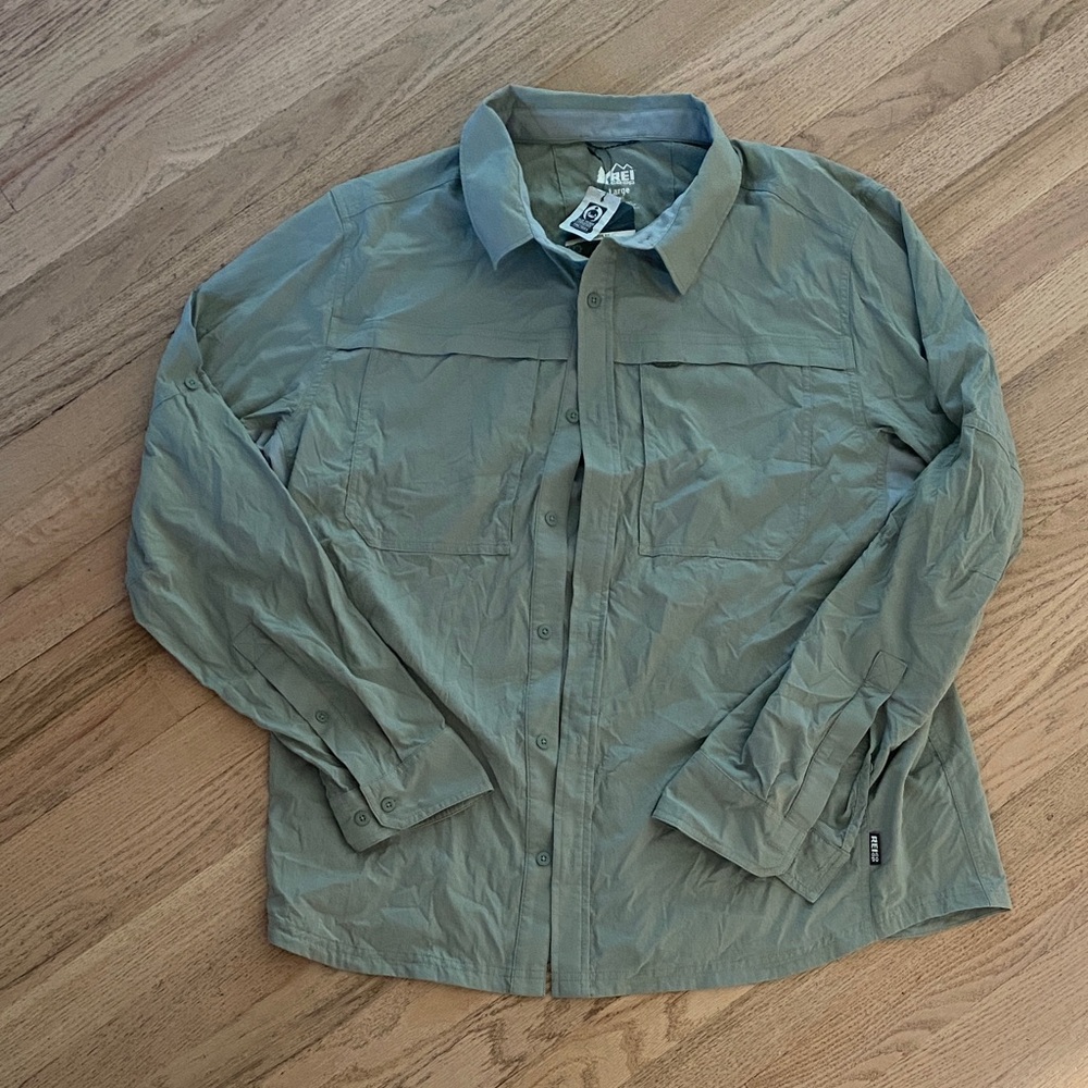 REI Men's Green Long sleeve shirt